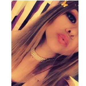 Meet your Posher, Gabriela